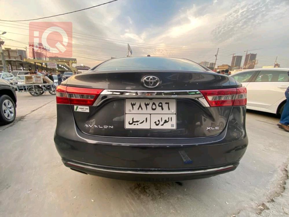 تۆیۆتا ئەڤەلۆن